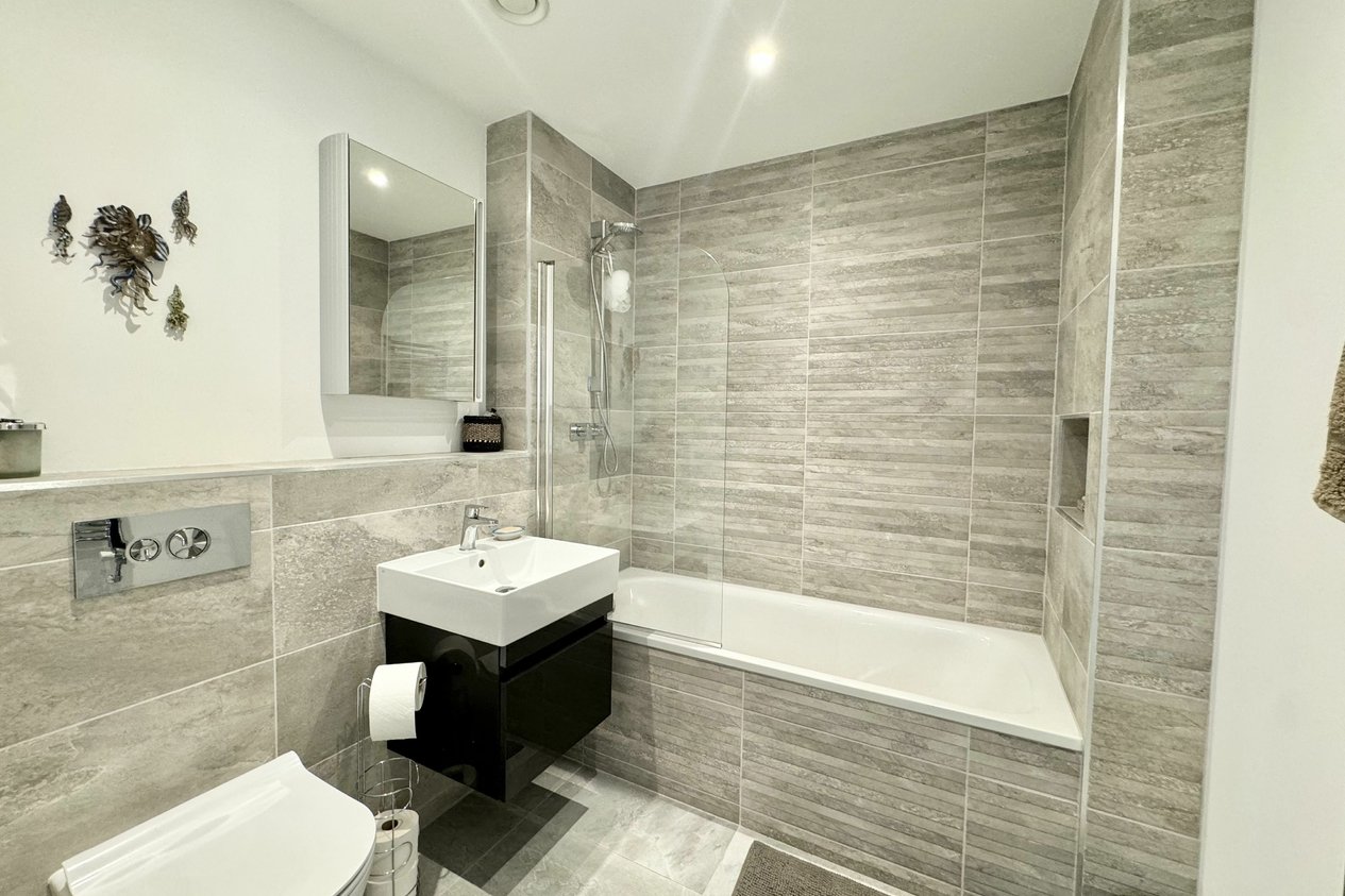 Properties Under Offer in Westbrook Gardens 