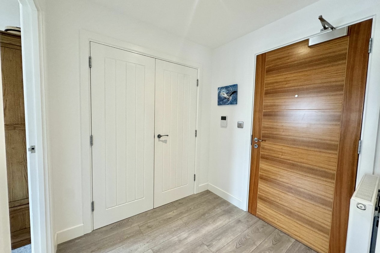 Properties Under Offer in Westbrook Gardens 