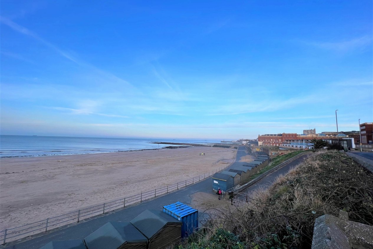 Properties Under Offer in Westbrook Gardens 