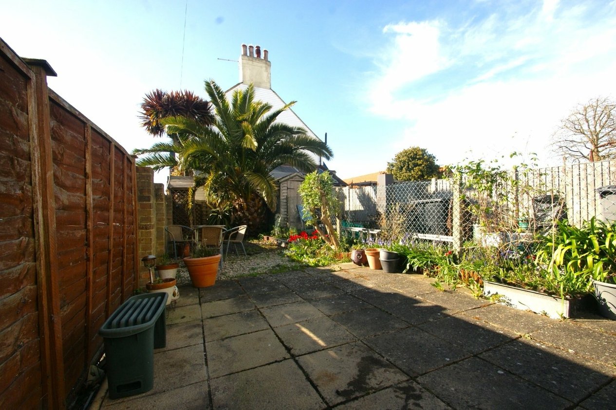 Properties Let in Western Road Deal