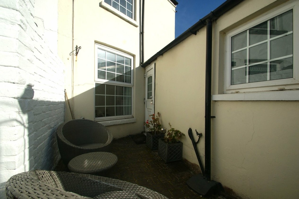 Properties Let in Western Road Deal