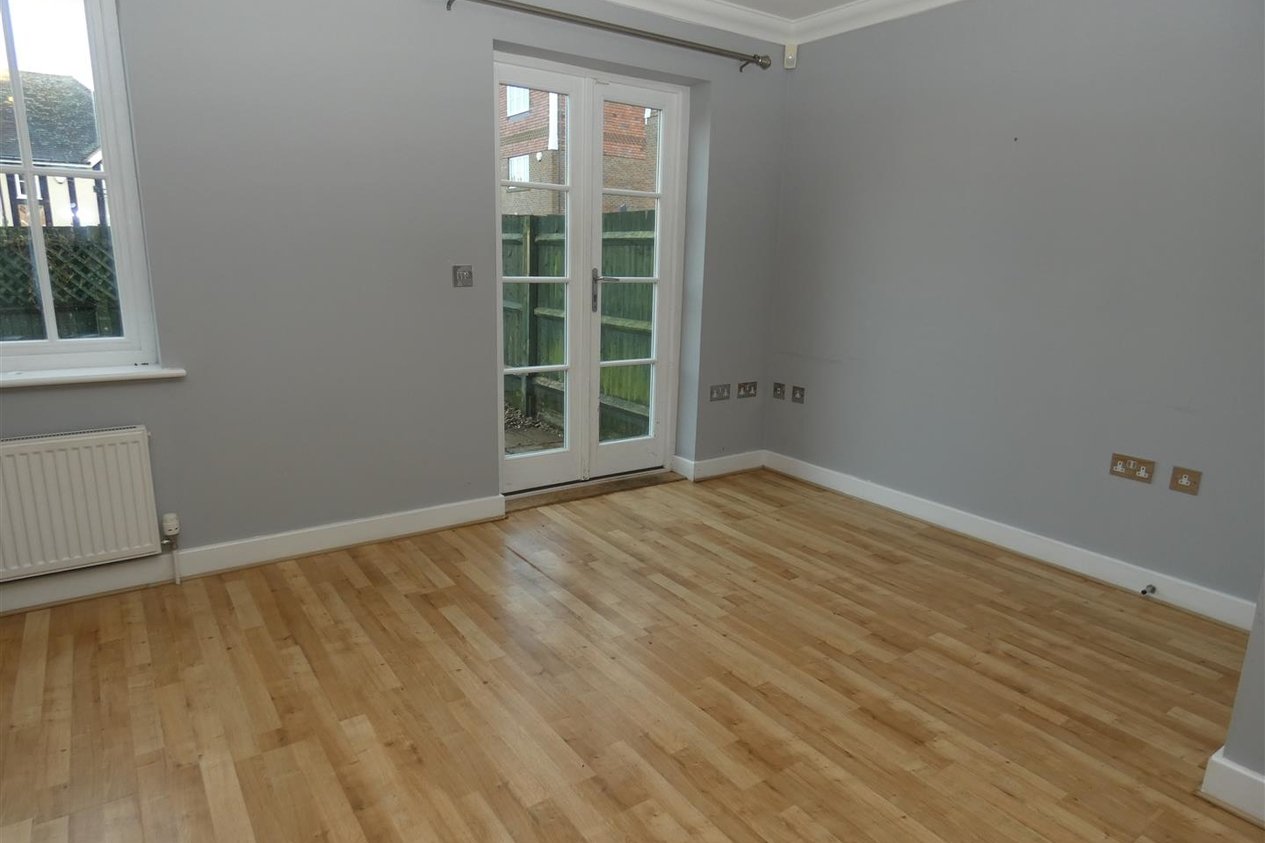 Properties To Let in St. Augustines Park 