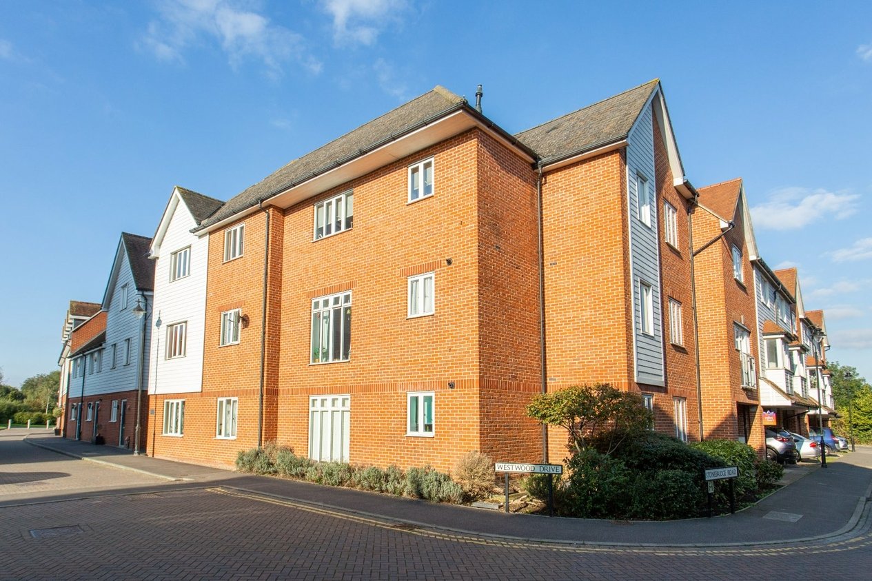 Properties Let in Westwood Drive Canterbury