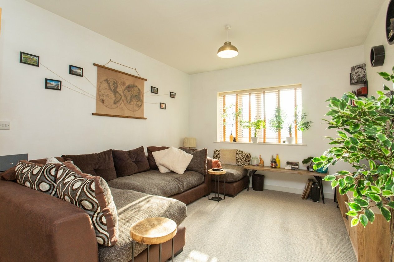 Properties Let in Westwood Drive Canterbury