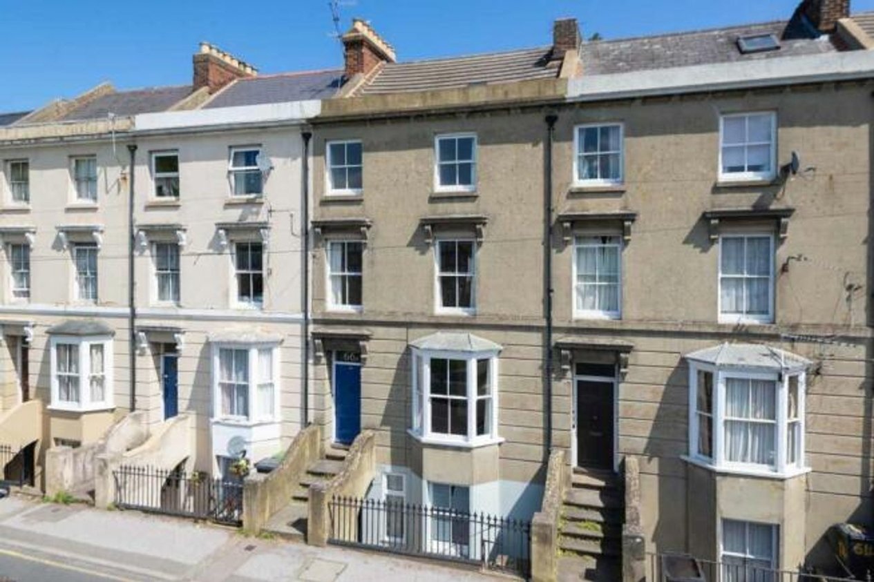 Properties Let Agreed in Whitstable Road  Canterbury