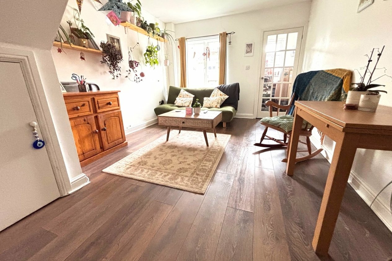 Properties Let in Wife Of Bath Hill Canterbury