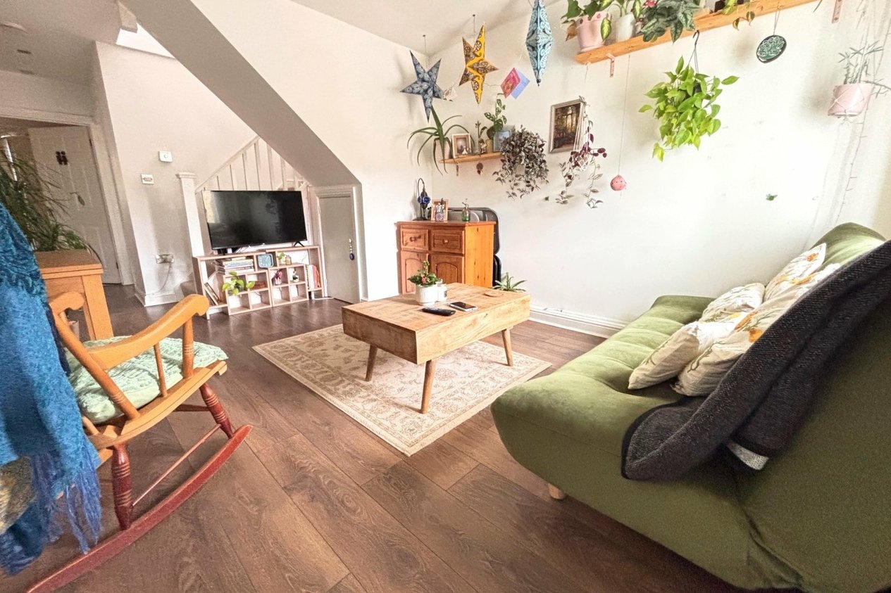 Properties Let in Wife Of Bath Hill Canterbury