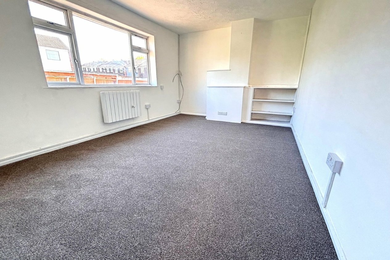 Properties To Let in Zealand Road Canterbury