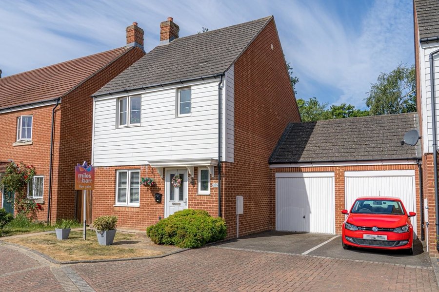 Estate Agents & Letting Agents In Ashford Miles & Barr