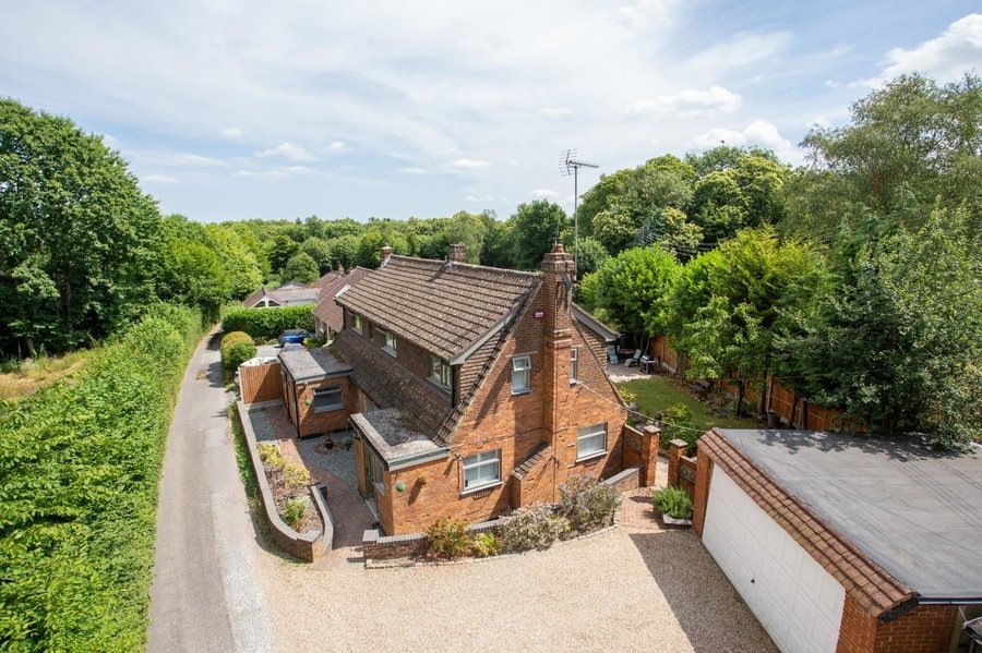 Estate Agents & Letting Agents In Ashford Miles & Barr