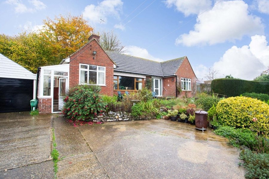 Bungalow Detached for sale in Adisham Road,Bekesbourne, Canterbury