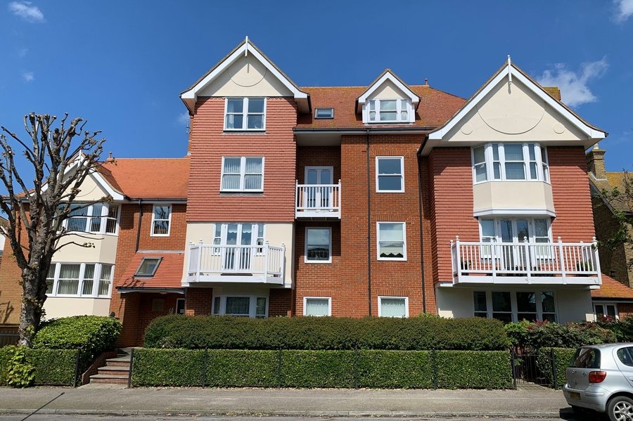 Flat to rent in St. Mildreds Road,WestgateOnSea Miles & Barr